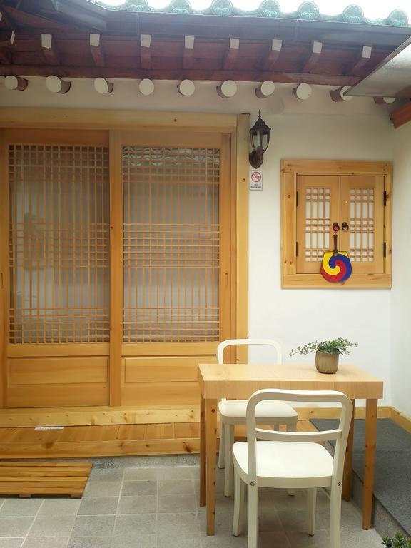 Seoul Lucky Guesthouse Hanok Exterior photo