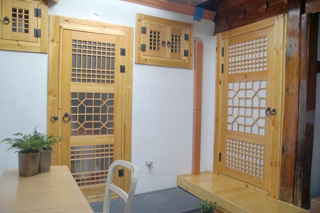 Seoul Lucky Guesthouse Hanok Exterior photo